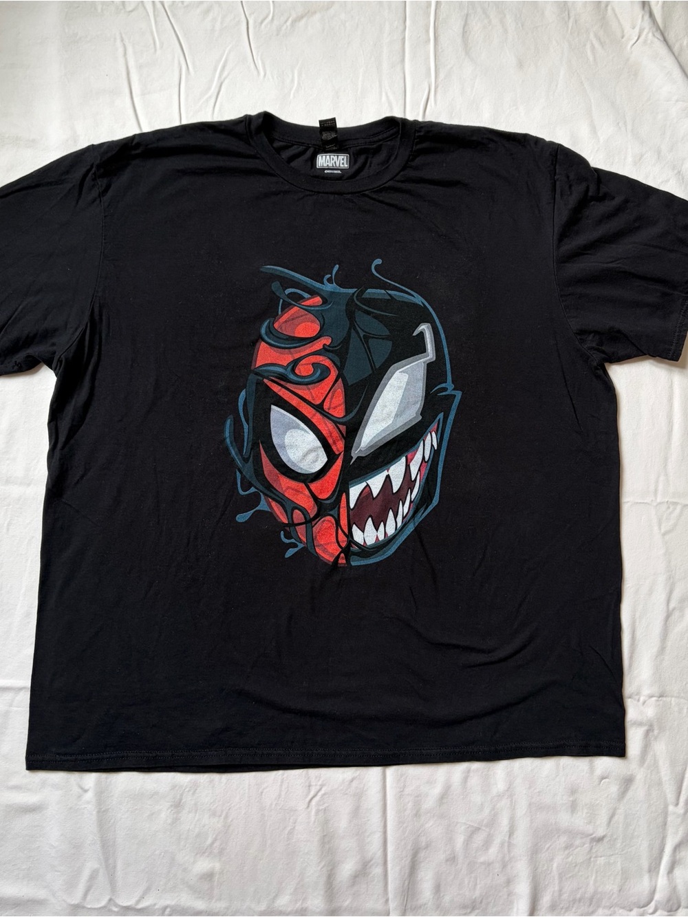 Gildan Black Men’s Spider-Verse Split Face Graphic Tee with Red Accents Size XXL